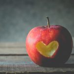 apple-fruits-fruit-heart-love-food-1418868-pxhere.com